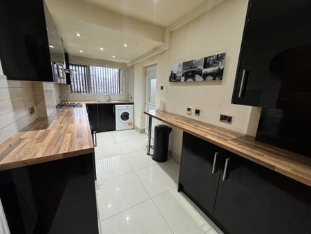 Canterbury Street, Chorley - Photo 2