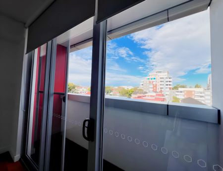 2 bed 2 bath - Photo 5