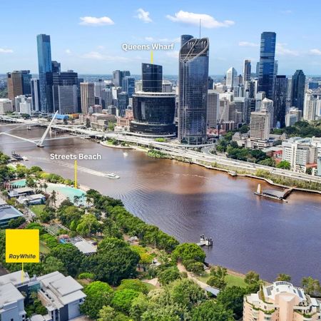 Executive South Bank Apartment with Uninterrupted City & Parkland Views - Photo 4