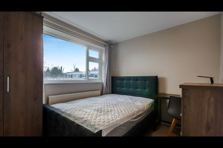 2 Bed Flat, Selly Wick Drive, B29 - Photo 2