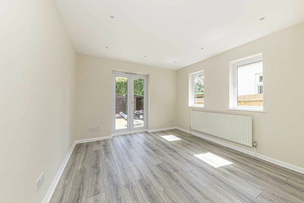 Hampden Road, Kingston Upon Thames, KT1 - Photo 1