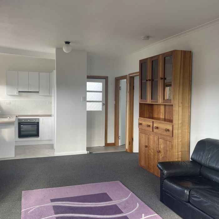 Neatly presented home in the heart of Primrose Sands - Photo 1