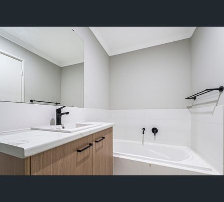 37 Cussington Wy, Ellenbrook, WA 6069 - Photo 5