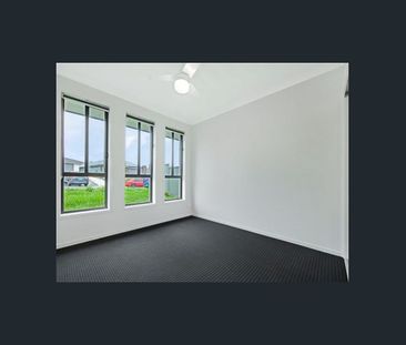 MODERN 3 BEDROOM DUPLEX IN POPULAR ESTATE - Photo 4