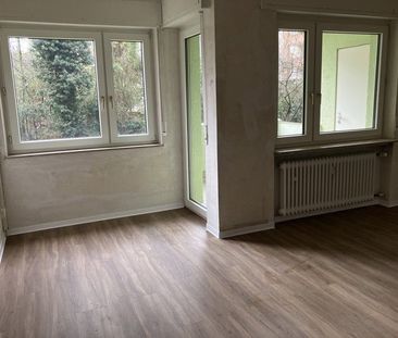 ﻿Schöne 2-Zimmer-Wohnung mit Tageslichtbad und Balkon in Offenbach ... - Foto 1