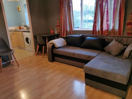 Ruston Road, London, SE18 - Photo 2