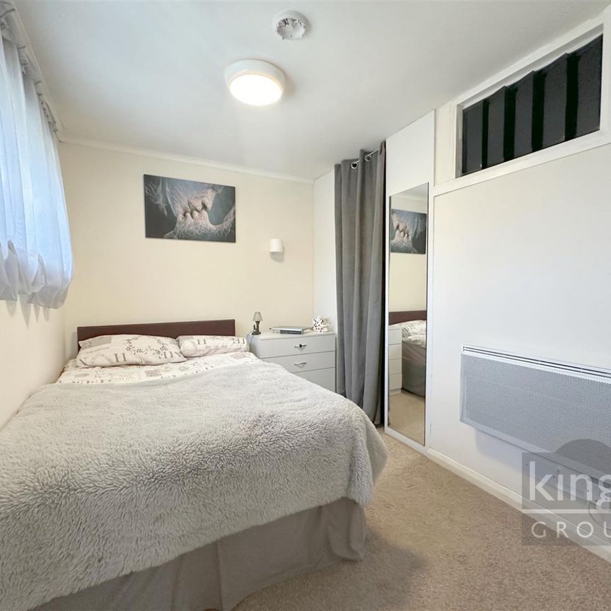 1 Bedroom Apartment To Let - Photo 1