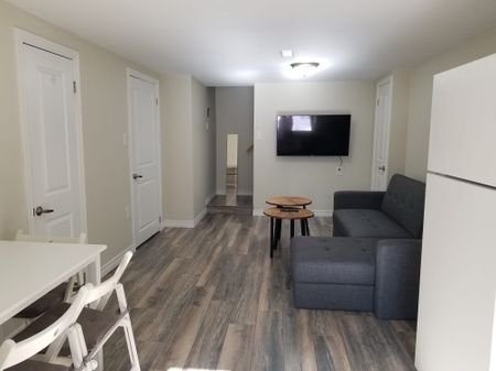 For Lease - 15B Cundles Road, Barrie, Ontario - Photo 2