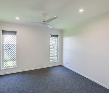 Beautiful Family Home for Rent – Prime Pimpama Location - Photo 4