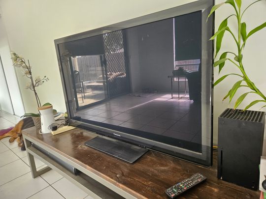 Holmview - Photo 1