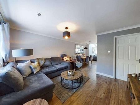 Clos-y-broch, Thornhill, Cardiff, CF14 - Photo 2