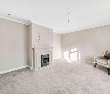 Cherry Gardens, Teynham, Sittingbourne, Kent, ME9 - Photo 2