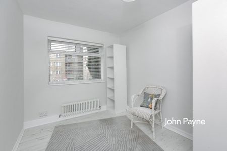 Pagoda Gardens, London, SE3 - Photo 4