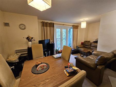 2 bedroom flat to rent - Photo 5