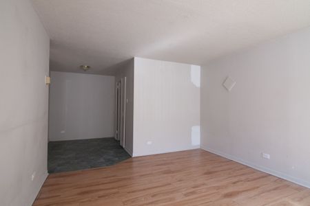 1975 Maisonneuve Blvd West - Photo 2