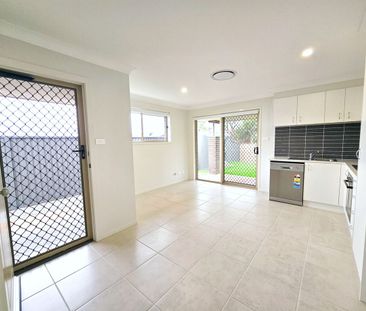MODERN DUPLEX UNIT - Photo 6