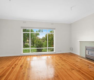 38 Salisbury Avenue, Newington - Photo 2