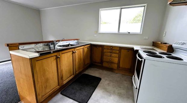 THREE BEDROOMS - Photo 1