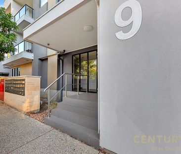 Executive Modern Apartment | Secured Building | Great Location - Photo 4