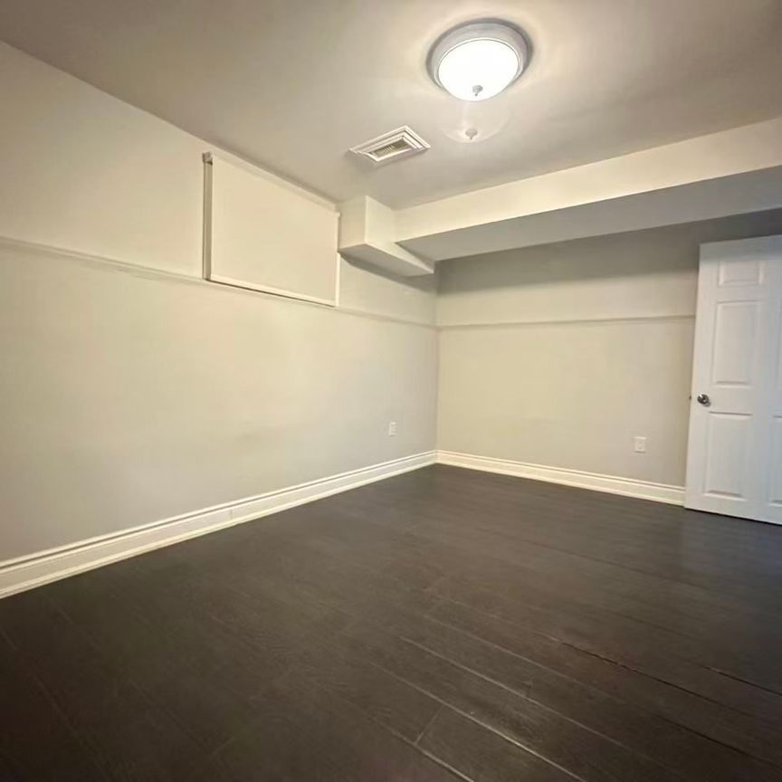 For Lease - 4144 Lastrada Lower Heights, Mississauga, Ontario - Photo 1