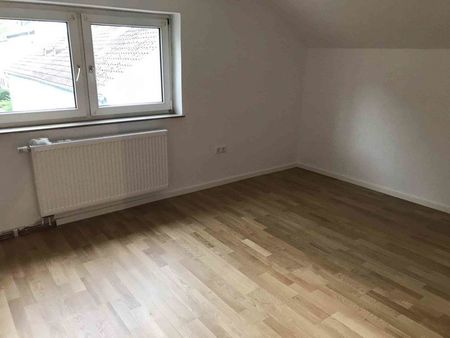 Mitten drin statt nur dabei: 1,5-Zimmer-Stadtwohnung - Photo 2