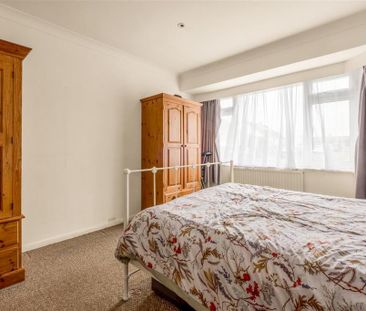 2 bedroom semi-detached bungalow to rent - Photo 6