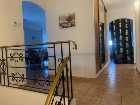 Location Villa 5 pièces 140 m2 à Perpignan - Photo 3