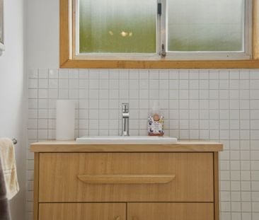 Spacious 3-Bed Family Home for Lease - Photo 1