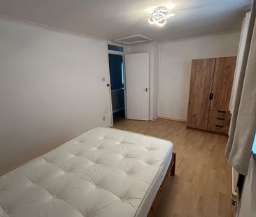 2 Bed Terraced House, Temple View Road, LS9 - Photo 5