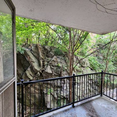 ** Because You Deserve HUGE 2bed 2bath, Concrete Building, CDN, UDM ** - Photo 1