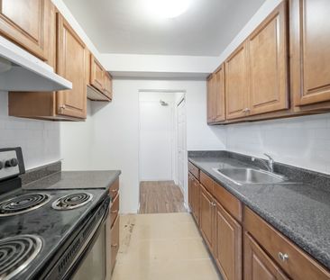 For Lease - 25 Bedford Road Unit# 707, Toronto, Ontario - Photo 1