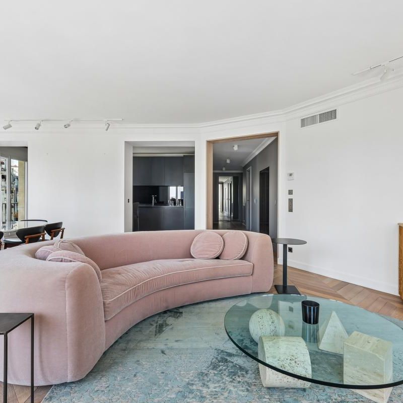 Location Appartement 5 pièces Meublé 130m² PARIS 8ème - Photo 1