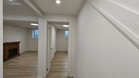 For Lease - 217 Thoms Crescent, Newmarket, Ontario - Photo 5