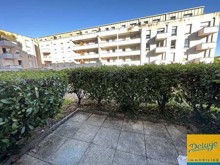 T2 en rez-de-jardin avec terrasse et parking - Photo 2