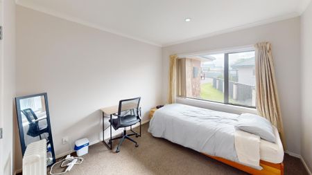 Central Palmerston North - 2 Bedrooms - Photo 3