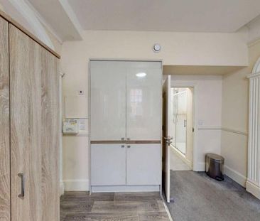 Studio to rent - Photo 6