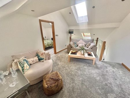 1 bedroom House To Let - Photo 3