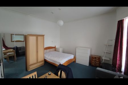 Studio Flat, Muswell Road, N10 - Photo 2