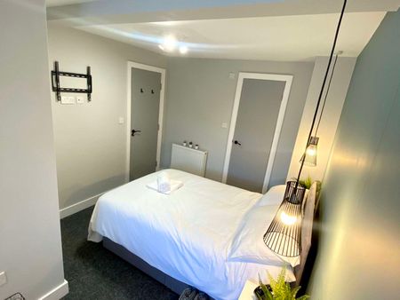 Bolingbroke Street Unit 4 - Photo 5