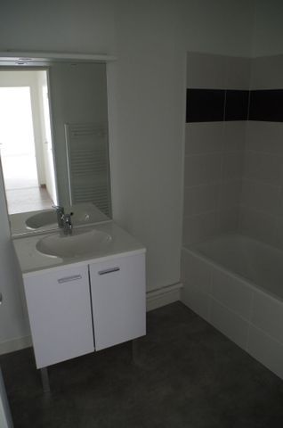 Location Appartement 3 pièces 65m² - Photo 5