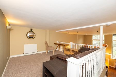 2 Bed Flat, Chequer Court, EC1Y - Photo 4