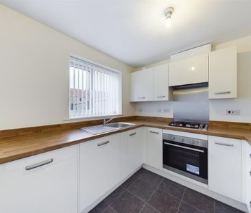 3 bedroom House To Let - Photo 6