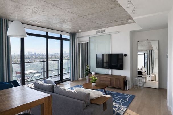For Lease - 111 Bathurst Street Unit# 1502, Toronto, Ontario - Photo 1