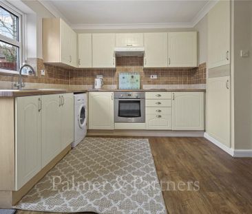 2 bedroom terraced house to rent - Photo 4