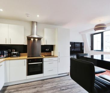 2 Bed Flat, Queens House, S1 - Photo 2