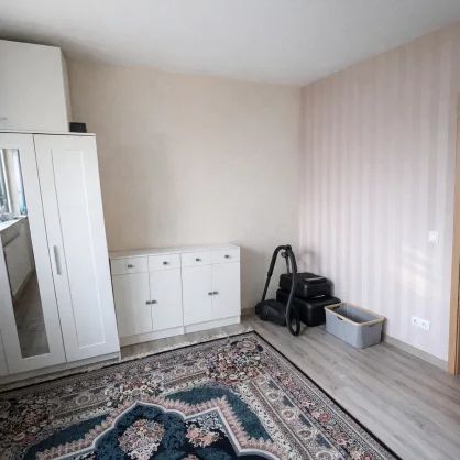 Möbliertes 1 Zimmer Apartment, 21qm im 6. OG in zentraler Lage in Ludwigshafen zu vermieten. - Photo 1