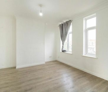 Blackfen Parade - Photo 3