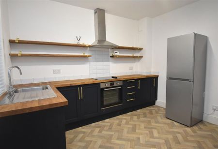 Kitchener Street, York YO31 8SA - Photo 2