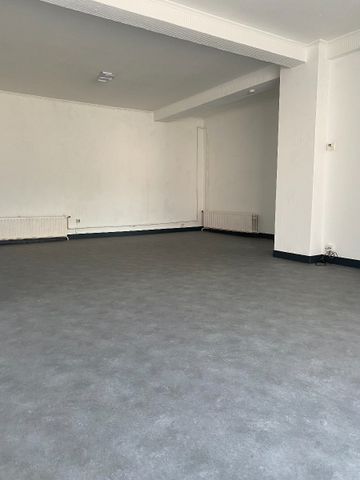 Gelijkvloers appartement met 1 slaapkamer, terras en garage - Foto 5