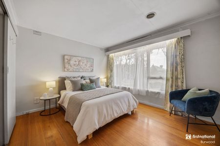 Spacious Three-Bedroom Home in Convenient Burwood East Location-6 Months Lease Only - Photo 2